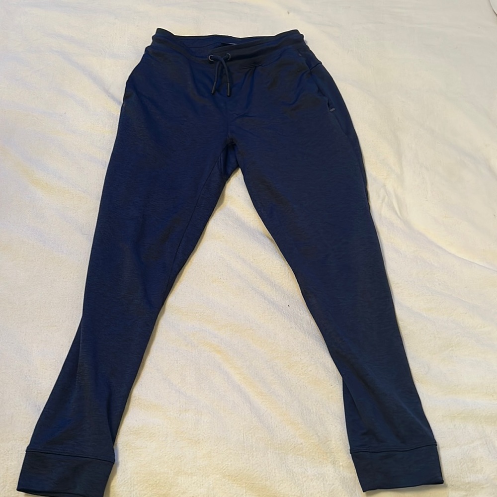 Boys vineyard vines sweat pants